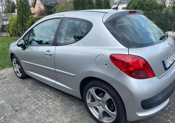 Peugeot 207 cena 8500 przebieg: 120000, rok produkcji 2007 z Luboń małe 37